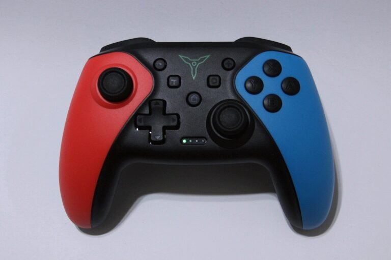 elisween-wireless-switch-controller-for-switch-1-and-2-review-controller-front