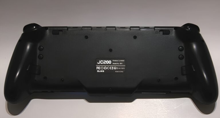 gammeefy-black-one-piece-wireless-switch-controller-ergonomic-joypad-back