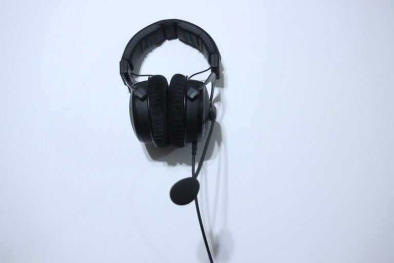 beyerdynamic-mmx-330-pro-open-back-gaming-headset-review-front