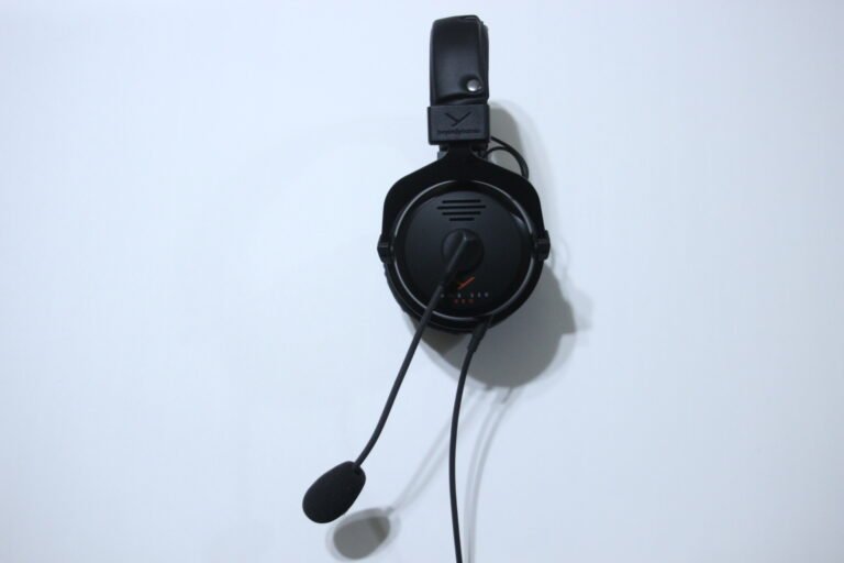 beyerdynamic-mmx-330-pro-open-back-gaming-headset-review-side 2