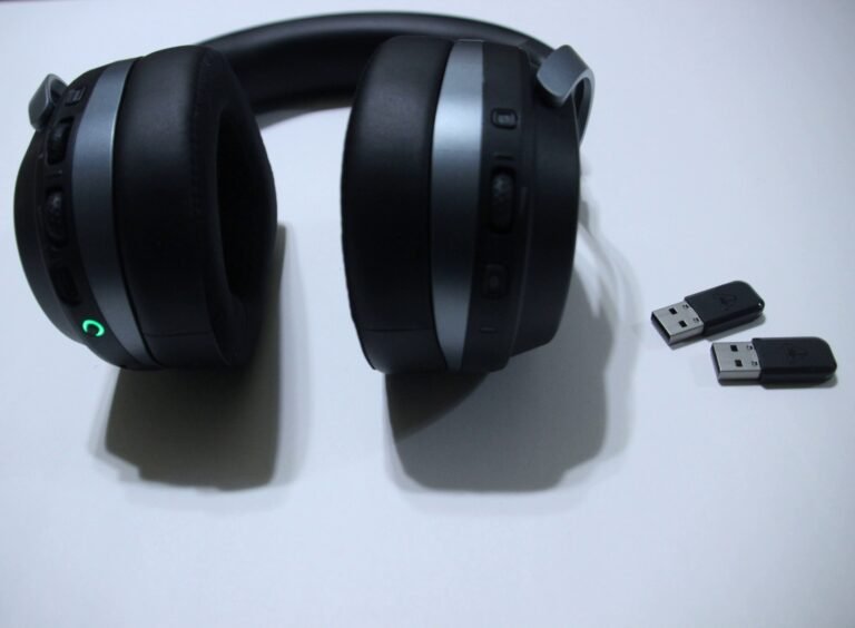 turtle-beach-stealth-700-gen-3-wireless-gaming-headset-review-buttons