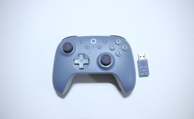 aknes-8bitdo-ultimate-2c-wireless-2-4g-controller-review-front